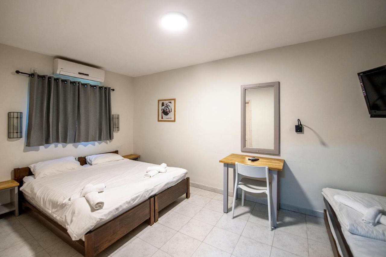 כפר הנופש קיבוץ גדות Kibbutz Gadot Galilean Resort Bagian luar foto