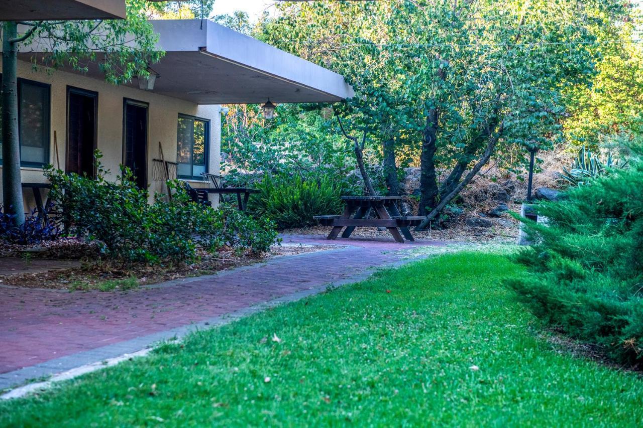 כפר הנופש קיבוץ גדות Kibbutz Gadot Galilean Resort Bagian luar foto