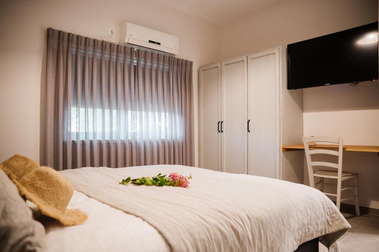 כפר הנופש קיבוץ גדות Kibbutz Gadot Galilean Resort Bagian luar foto