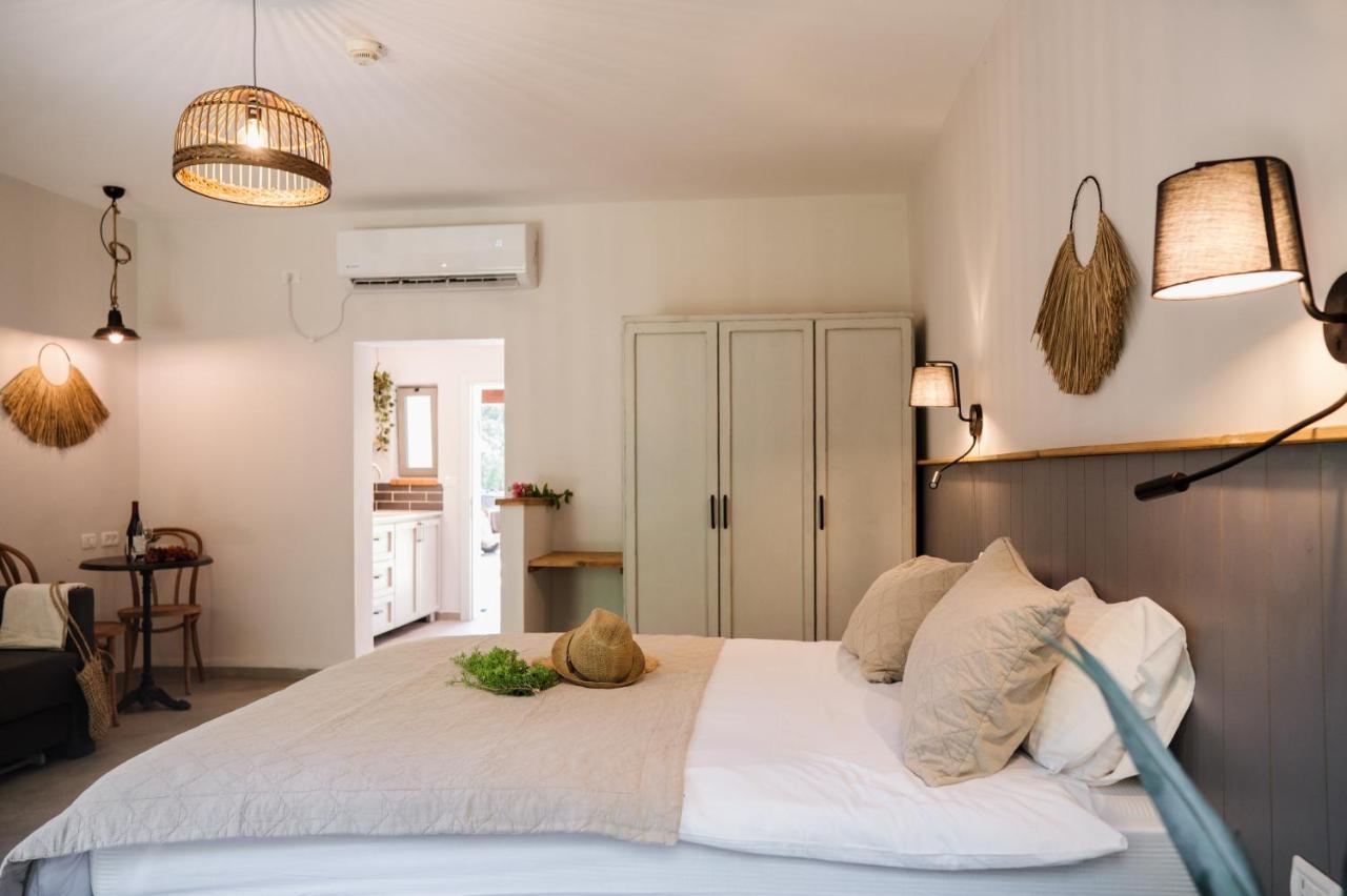 כפר הנופש קיבוץ גדות Kibbutz Gadot Galilean Resort Bagian luar foto