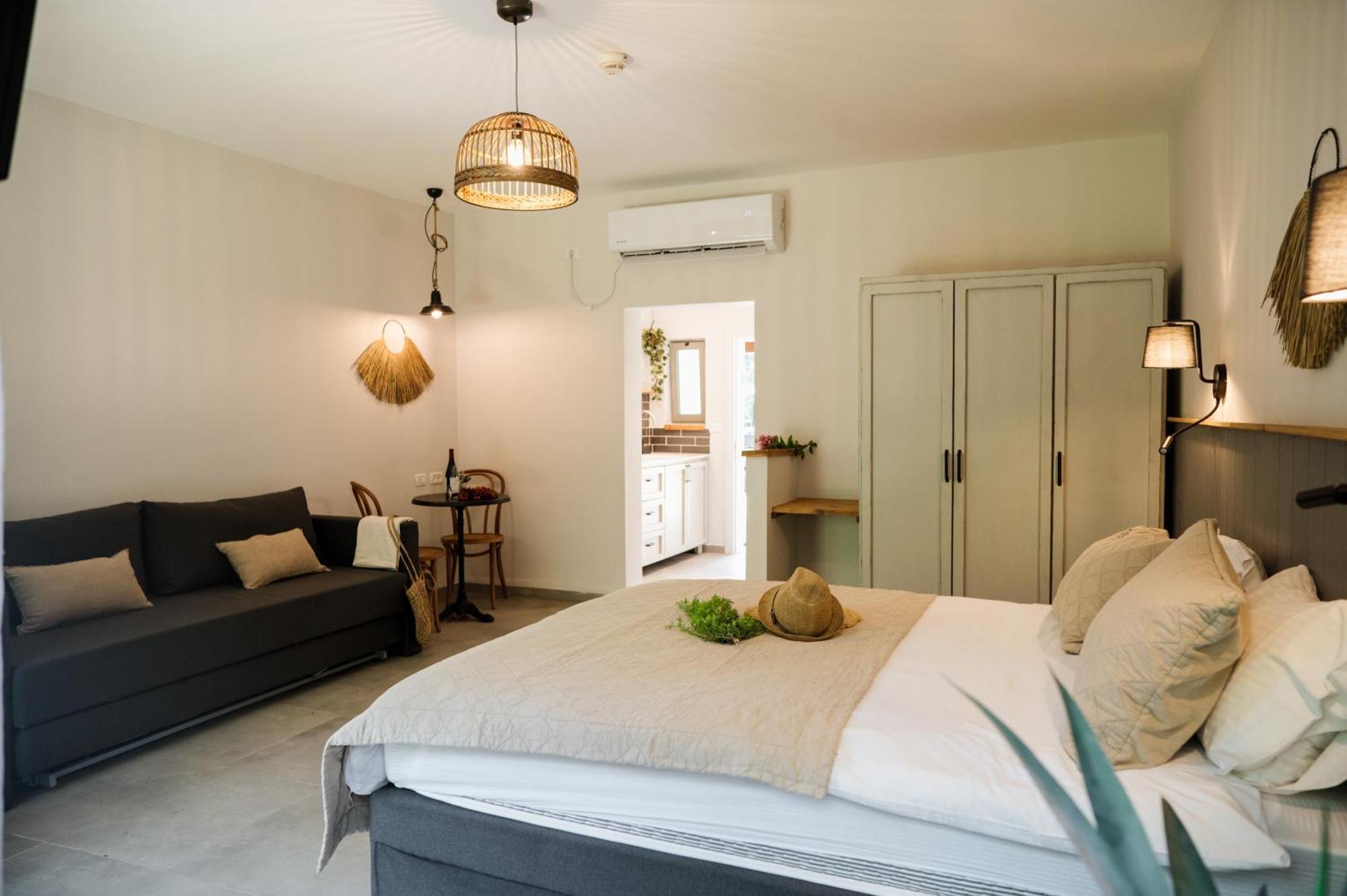 כפר הנופש קיבוץ גדות Kibbutz Gadot Galilean Resort Bagian luar foto